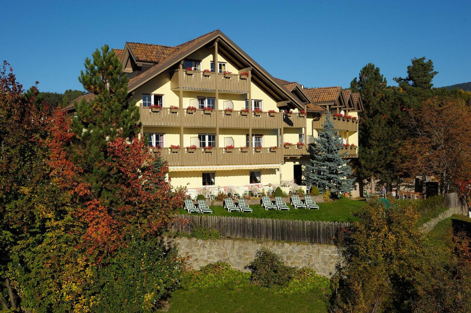 Hotel Dolomitenblick Collalbo Exterior photo